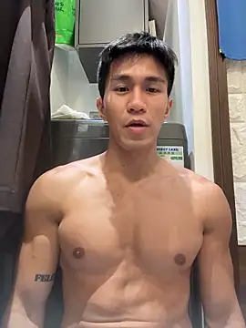 gooodboiii Show in webcam