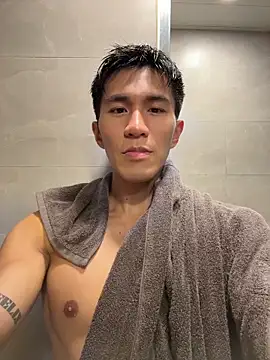 gooodboiii Show in webcam