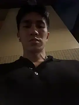 gooodboiii Show in webcam