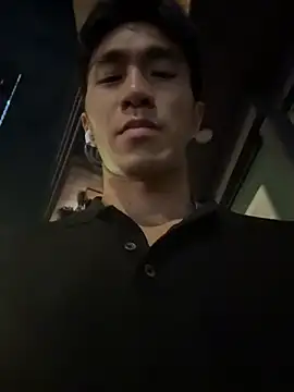 XXX chat uživo modela gooodboiii