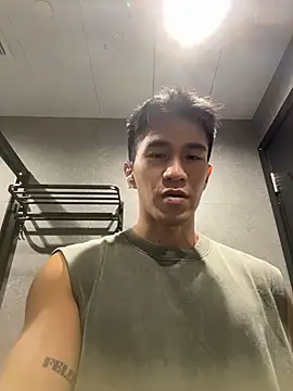 gooodboiii Show in webcam