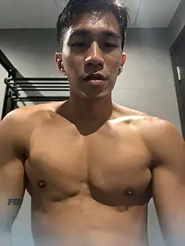 Show modela gooodboiii na web-kameri