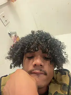Show modela Mrlaythedickdown na web-kameri