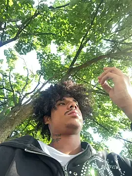 Mrlaythedickdown Show in webcam
