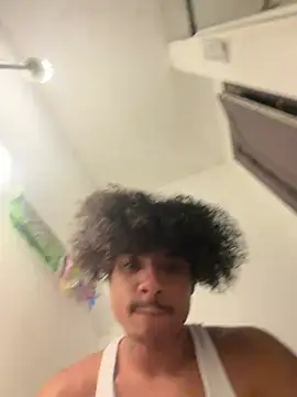 הופעת וובקאם של Mrlaythedickdown
