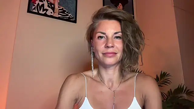 Webkamerová show Norielii