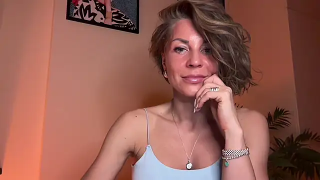Norielii's Live XXX Chat