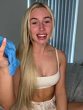 SexySaraxxoo – webcam-show
