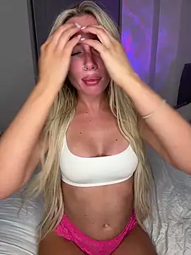 Webkamerová show SexySaraxxoo