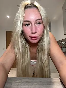 SexySaraxxoon Webbikameraesitys
