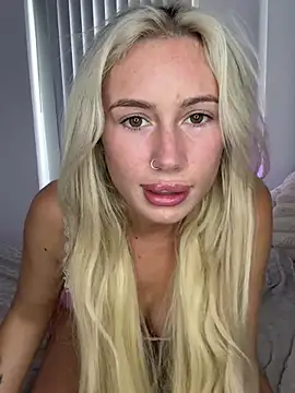 SexySaraxxoon Webbikameraesitys