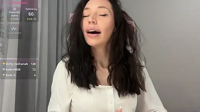 Neyrinn Live XXX-Chat