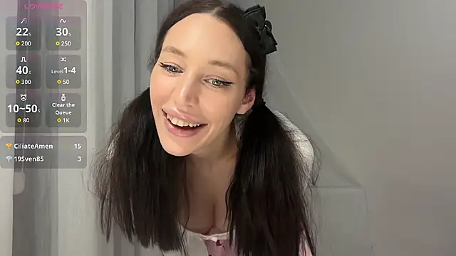 Neyrinn's Live XXX Chat