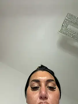BIGBOOTYELLIEXXX Webcamshow