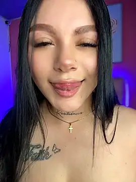 Megaan__More's Live XXX Chat