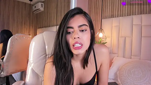 Isabellax21 现场XXX聊天