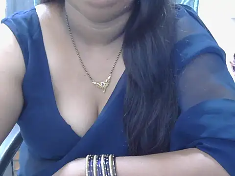 Nisha-telugu Webcamshow