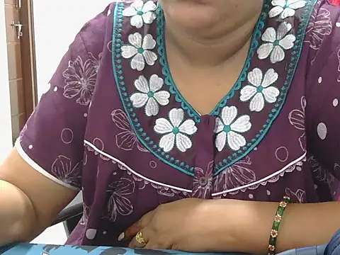 Chat +18 de Nisha-telugu ao vivo