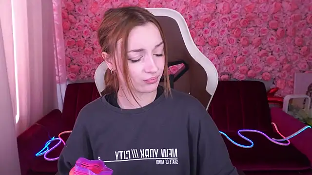 دردشة LizzaMoonn الجنسية المباشرة