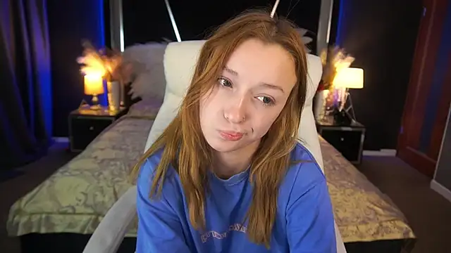 Show modela LizzaMoonn na web-kameri