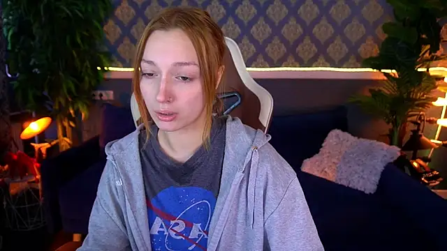 LizzaMoonn's Live XXX Chat