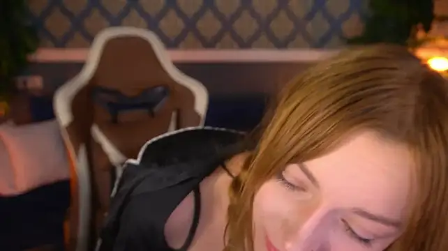 Živý XXX chat LizzaMoonn