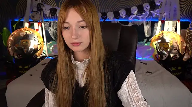 XXX chat uživo modela LizzaMoonn