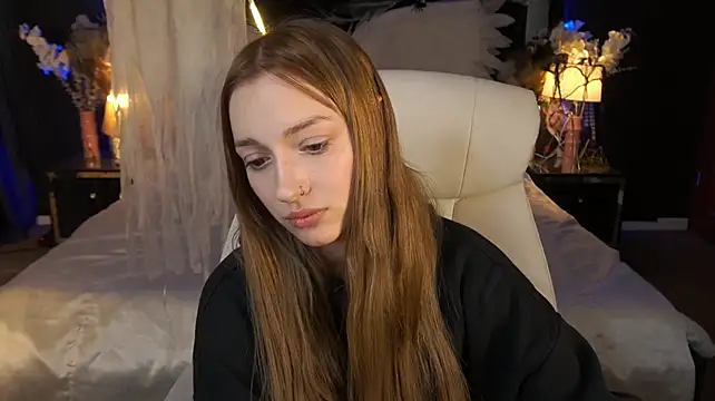 แชท XXX สดของ LizzaMoonn