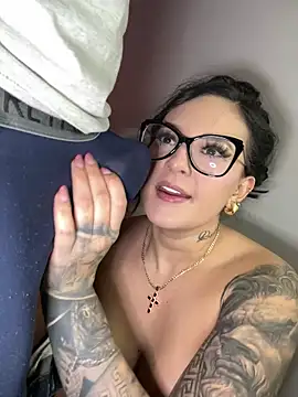 GabyMejiaa's Webcam Show