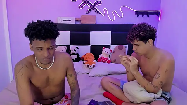 Lucky_boys__X Show Webcam