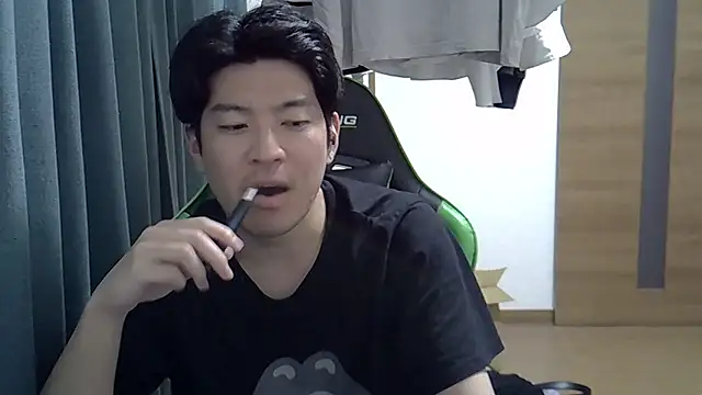 aokunvvv Webcam show
