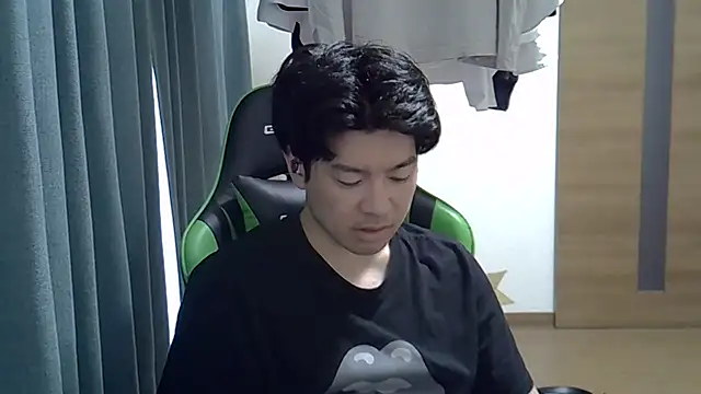 aokunvvv 网络视讯表演