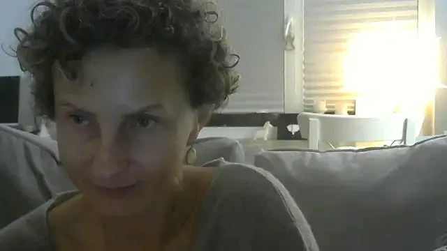 Sylira's Live XXX Chat