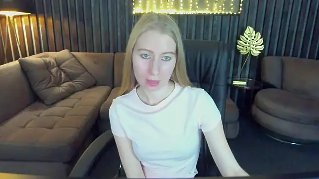 Alina_Blonde's Webcam Show