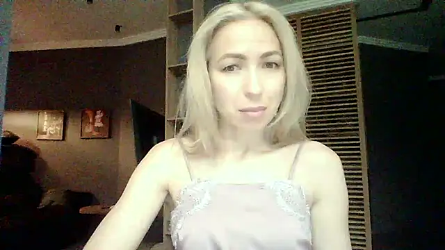 Ivvona's Webcam Show