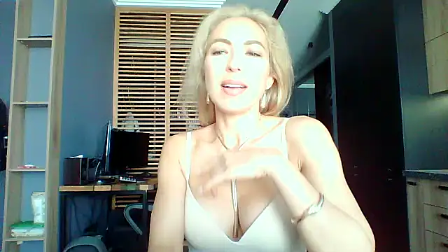 Ivvona's Webcam Show