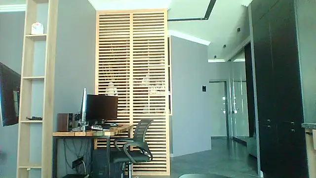 Ivvona's Live XXX Chat