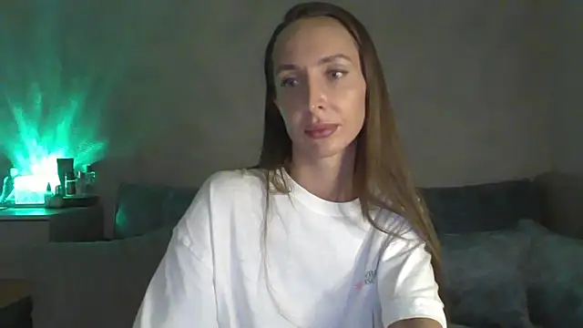 Nerinaa webcam show