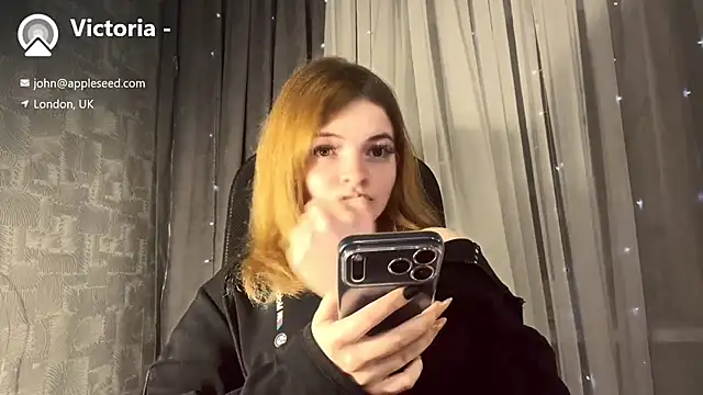 Elirya's Live XXX Chat