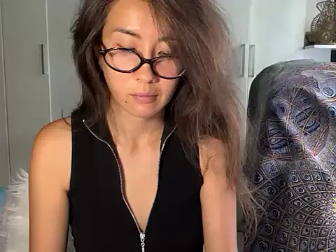 Kivoora Chat XXX in diretta