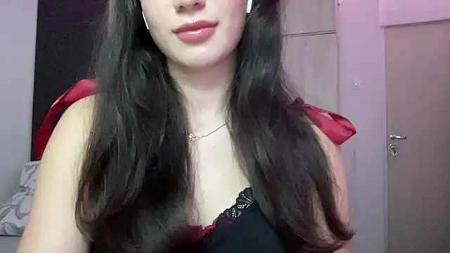 Toviraa's Live XXX Chat