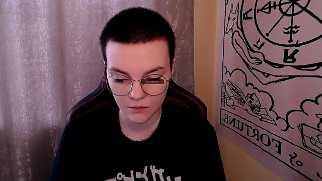 Chat soba uživo modela KrisNeal