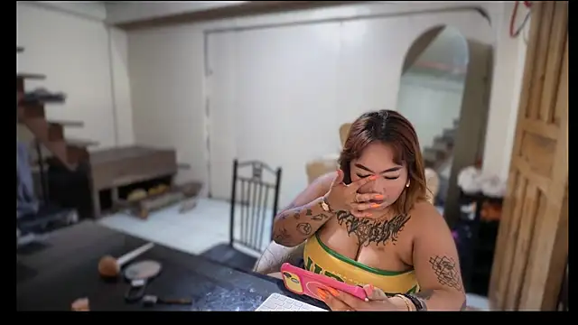 Elysia_Fox's Webcam Show