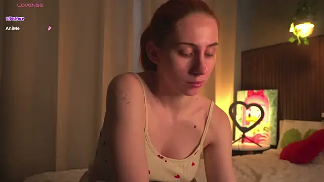 pinkmangokiss Show in webcam