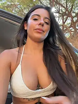 PTlatinaa Pertunjukan Webcam