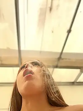 MayaMoanXXX's Webcam Show