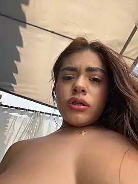 MayaMoanXXX's Webcam Show