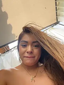 MayaMoanXXX's Webcam Show