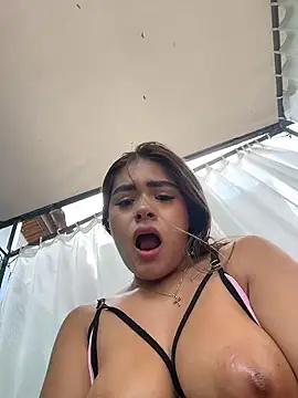 MayaMoanXXX's Webcam Show