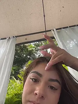 MayaMoanXXX's Webcam Show